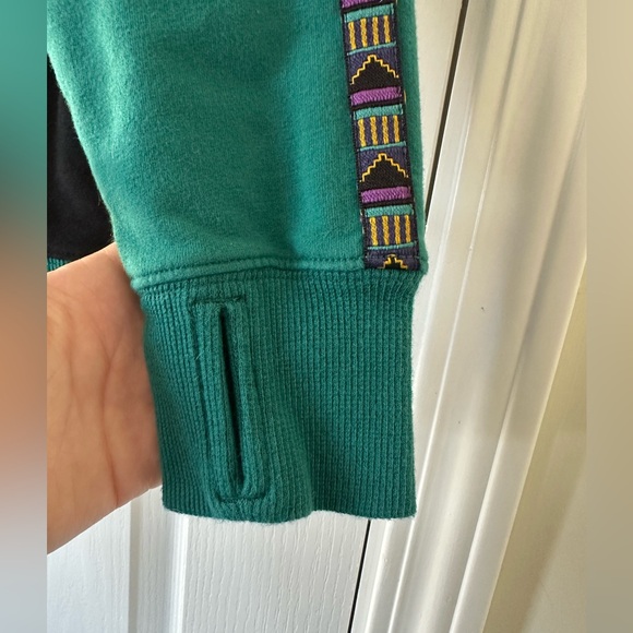 L.L. Bean Mountain Classic Camp Hoodie Colorblock Aztec - Picture 6 of 7